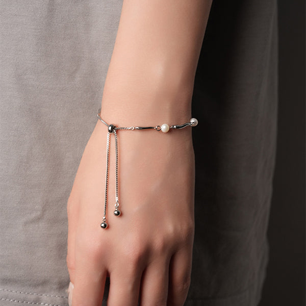 Elegant Adjustable Pearl Bracelet
