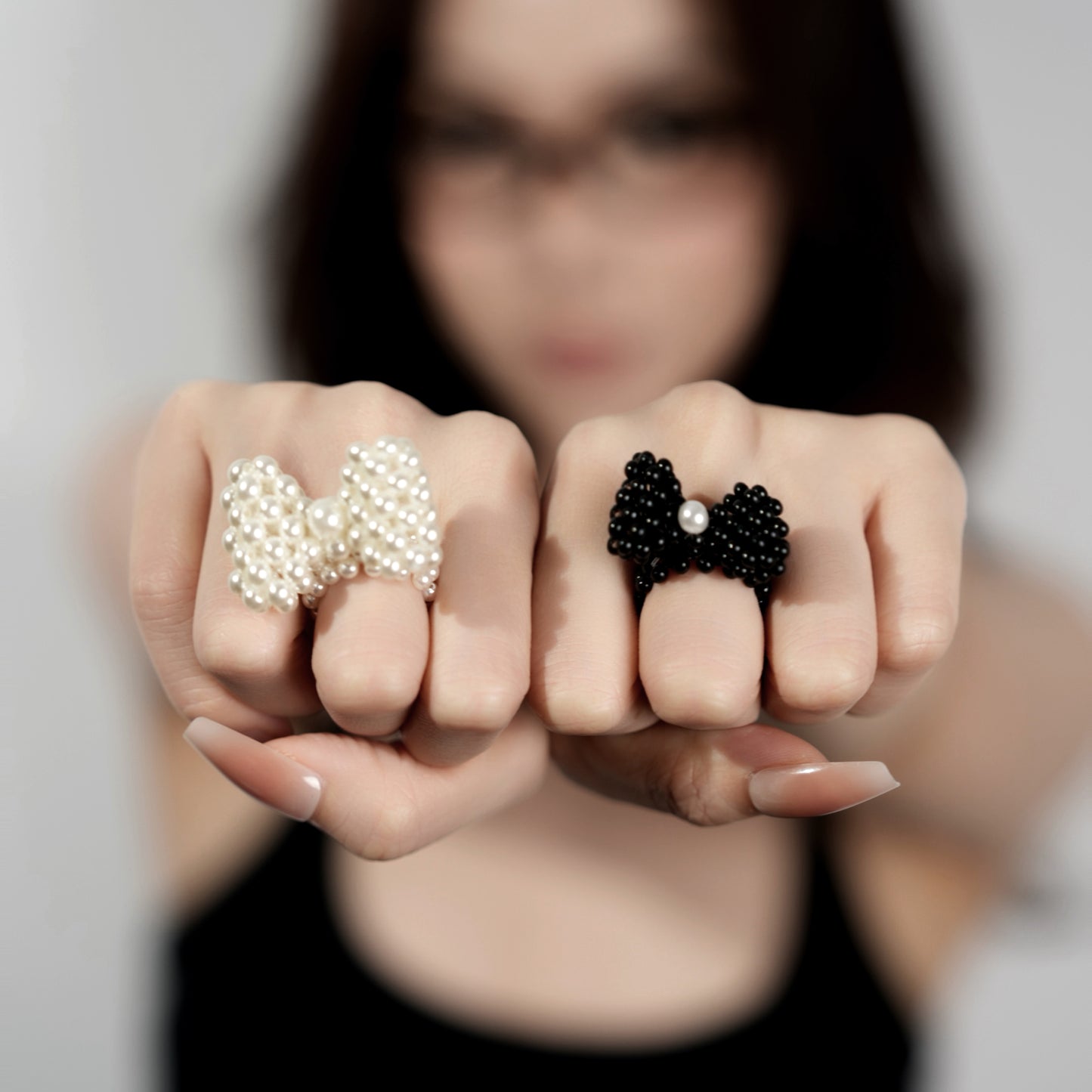 Pearl Bow Ring – Adjustable Elastic Design